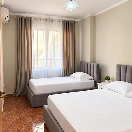 2br L Big Balcony L Free Parking Appartement