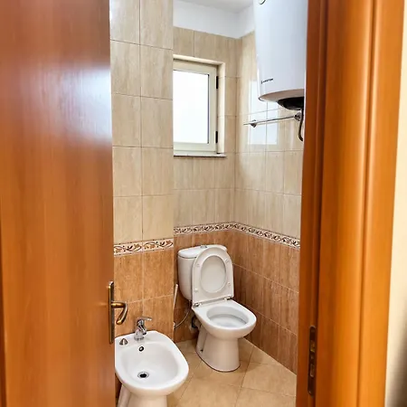 2br L Big Balcony L Free Parking Appartement