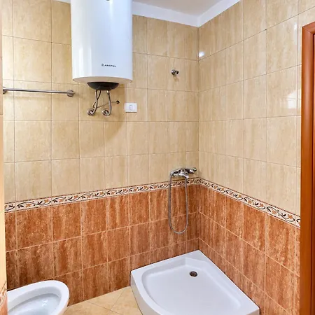 Appartement 2br L Big Balcony L Free Parking