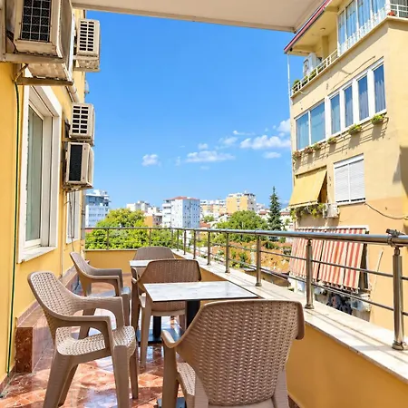 Appartement 2br L Big Balcony L Free Parking *