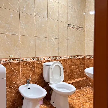 2br L Big Balcony L Free Parking